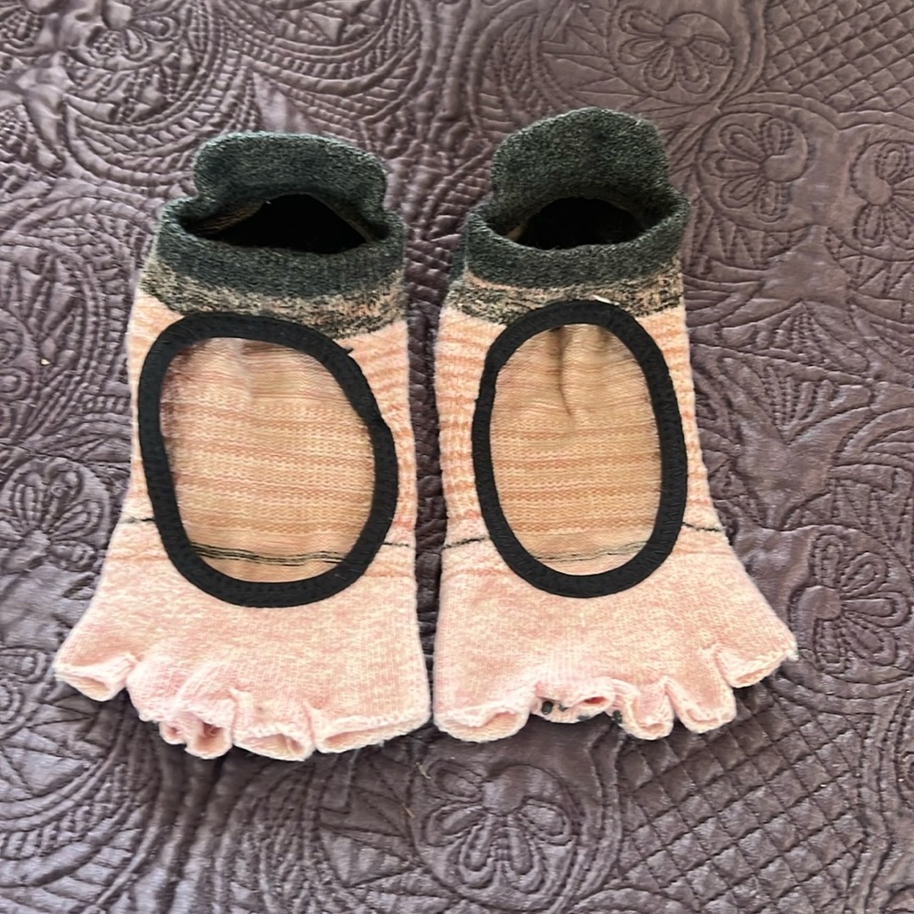 *$5 items are 5 for $15* Toesox barre socks